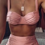 Μπικίνι σε μεταλλικό χρώμα