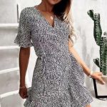 Ασπρόμαυρο wrap mini φόρεμα