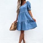 Mini έξωμο φόρεμα με βολάν