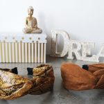 Στέκες σε γήινες αποχρώσεις