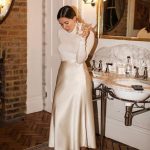 Midi σατέν φούστα μπεζ