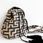 Ασπρόμαυρο πουγκί