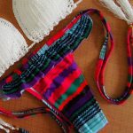 Πλεκτό μπικίνι με boho λεπτομέρειες