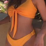 Μπικίνι με φιόγκο μπροστά