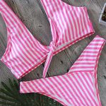 Ριγέ μπικίνι με κόμπο μπροστά