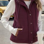 Puffer αμάνικο με μεγάλο γιακά μπορντώ