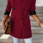 Μεσάτο σακάκι με κουμπιά μπορντώ