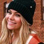 Σκούφος με πέρλες και φούντα