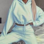 Σετ φόρμας με crop top