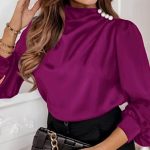 Satin τοπ με διακοσμητικές πέρλες μωβ