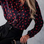 Πουκάμισο με κόκκινες καρδούλες