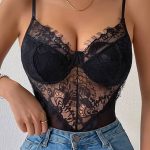 Ολόσωμο μαύρο κορμάκι με δαντέλα