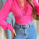 Ολόσωμο ρομαντικό κορμάκι με δαντέλα σε φούξια