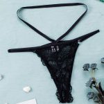 Μαύρο criss cross δαντελένιο thong