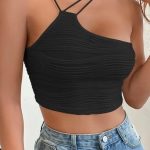 Ανάγλυφο ασύμμετρο crop top σε μαύρο