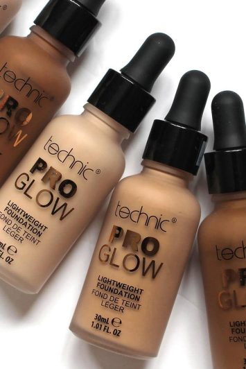 technic-pro-glow-foundation-200151116-porcelain-kookoo-3