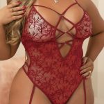 Criss cross κορμάκι με ζαρτιέρες σε κόκκινο