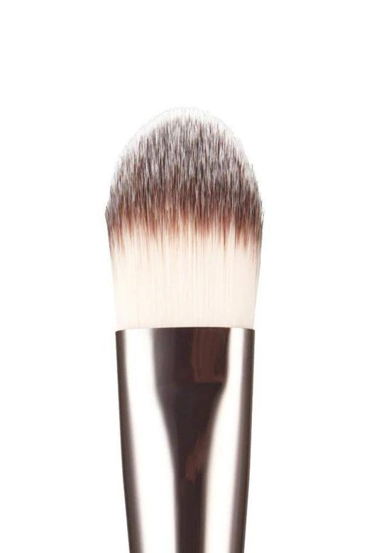 mua-flat-foundation-brush-200151197-1-kookoo-2