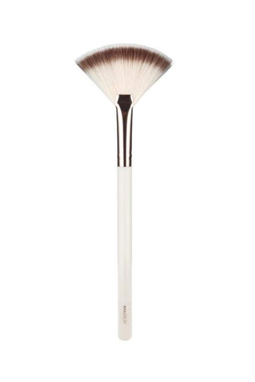 mua-highlighting-fan-brush-200151201-1-kookoo-1