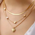 Τριπλό κολιέ με καρδιές