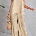 Κομψό σέτ με μεταλλικά στοιχεία σε μπεζ