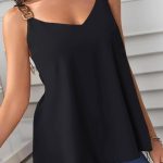 Μπλούζα με αλυσίδα στην τιράντα σε μαύρο