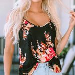 Cami τοπ με floral pattern σε μαύρο