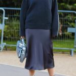 Midi σατέν φούστα σε γκρι ανθρακί