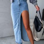 Maxi τζιν φούστα με σκίσιμο σε μπλε ανοιχτό