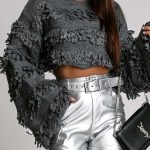 Boho μπλούζα με πλεκτά κρόσσια σε γκρι