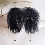 Σκουλαρίκια με φτερά σε μαύρο