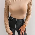 Κορμάκι ζιβάγκο με σούρες μπεζ