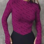 Τοπ με γράμματα σε ματζέντα