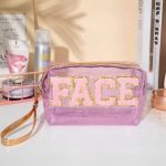 Διάφανο νεσεσέρ με γούνινα γράμματα ροζ