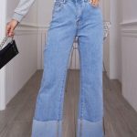 Jean με γυρισμένο ρεβέρ