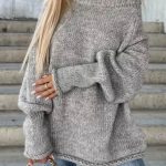 Off shoulder μακρύ πλεκτό σε γκρι