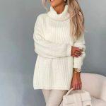 Πλεκτό με ζιβάγκο εκρού