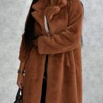 Γούνα μακριά με τσέπες καφέ