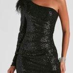 Φόρεμα με παγιέτα και φτερά