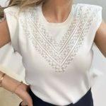 Μπλούζα με βάτες, strass και πέρλες σε λευκό