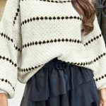 Cozy πλεκτό με γραμμές off-white