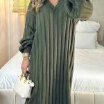 Πλεκτό φόρεμα με μικρό σκίσιμο χακί