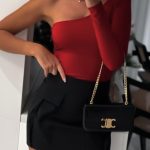 Κορμάκι με ένα μανίκι κόκκινο