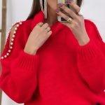 Πουλόβερ με άνοιγμα στον ώμο και πέρλες κόκκινο