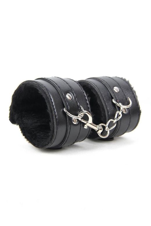 black-fur-handcuffs-200116689-1-kookoo-2