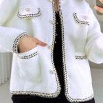 Ζακέτα με ραφές και κουμπιά καρδιές λευκό