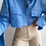 Crop top πουκάμισο με τσέπες μεγάλες σε μπλε