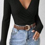 Εφαρμοστό rib τοπάκι με βαθύ ντεκολτέ