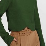 Μπλούζα crop με βάτες ασύμμετρη πράσινη