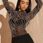 Μαύρο διάφανο εφαρμοστό τοπ με ιριδίζον pattern